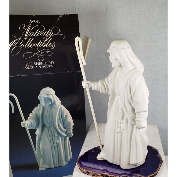 Vintage 1983 Avon Bisque Porcelain Nativity Collectable "The Shepherd " Figurine - Picture 5 of 15